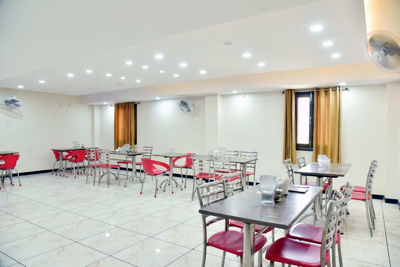 Hotel Midtown & Restaurant Jhunjhunu ภายนอก รูปภาพ
