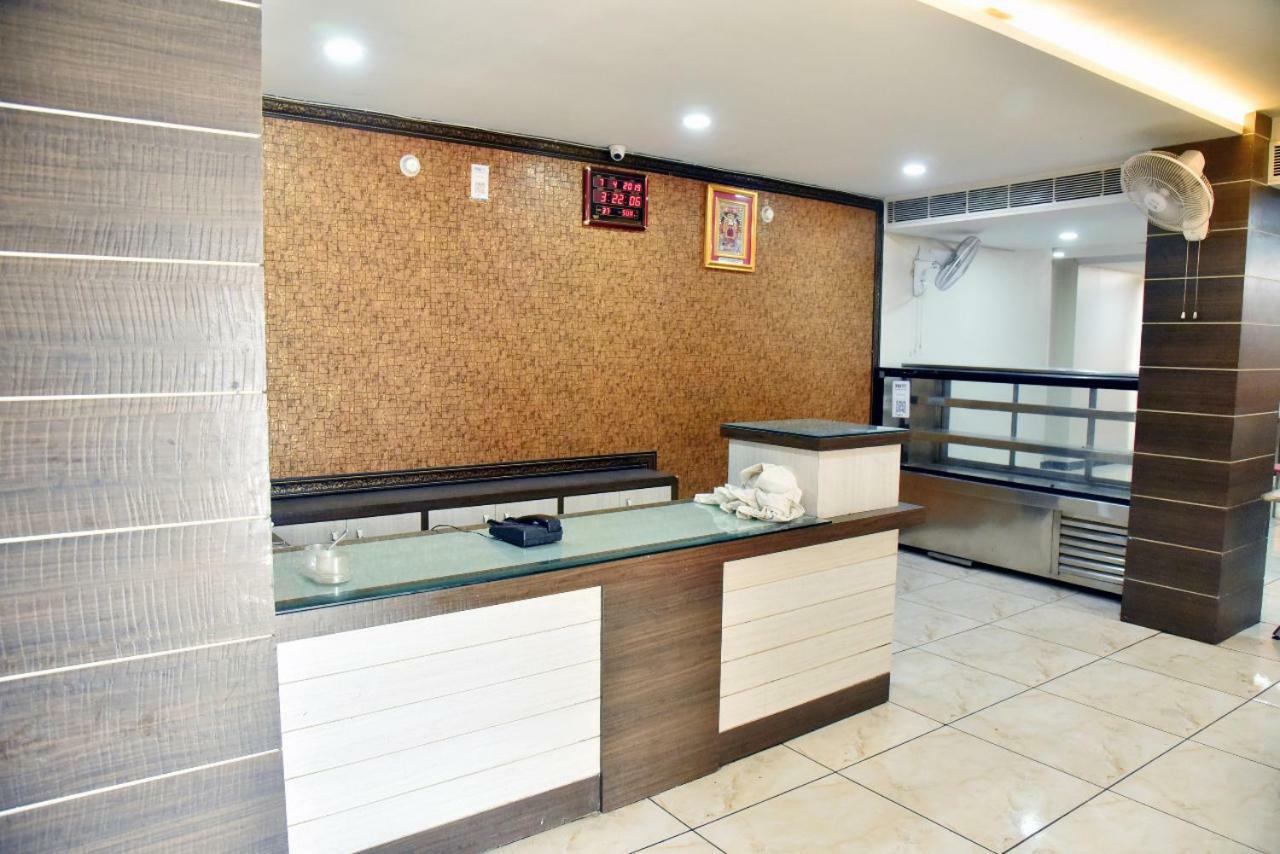 Hotel Midtown & Restaurant Jhunjhunu ภายนอก รูปภาพ